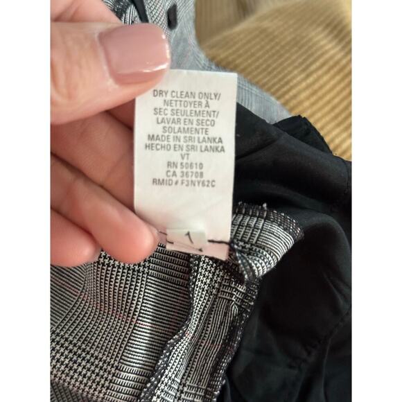 Anne Klein Gray Plaid Print Flat Front Mid Rise Straight Dress Pants Size 12 - Picture 8 of 10